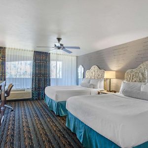 Queen Room Two Queen Beds Balcony Non-Smoking